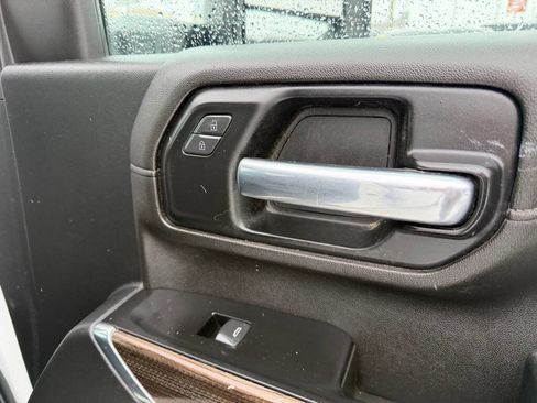 Used 2020 Chevrolet Silverado 3500 LT image 52