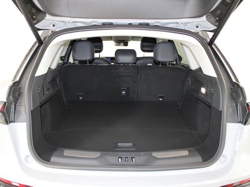 New 2026 Lincoln Nautilus Premier AWD/4WD image 15