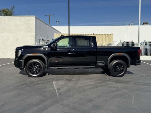 New 2026 GMC Sierra 3500 AT4 w/ AT4 Premium Plus Package image 8
