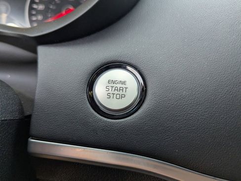 Used 2020 Kia Stinger GT1 image 23