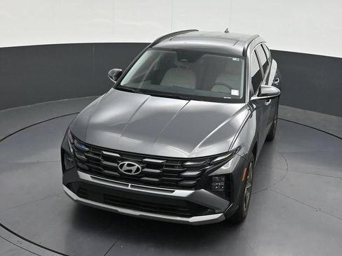 Used 2025 Hyundai Tucson SEL FWD image 26