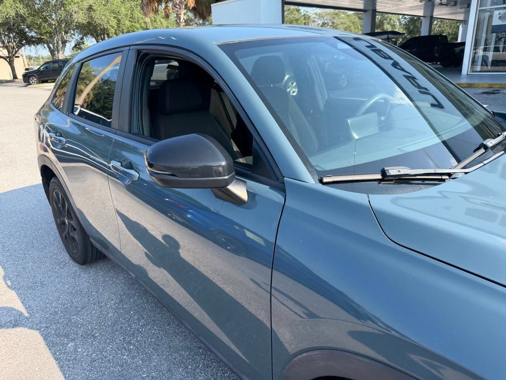 Used 2024 Honda HR-V Sport image 15