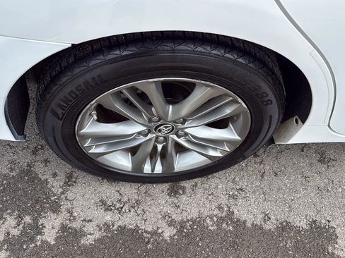 Used 2017 Toyota Camry SE image 33