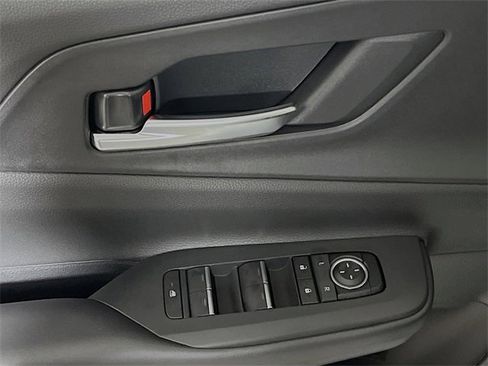 New 2025 Toyota Prius Plug-In Hybrid image 14