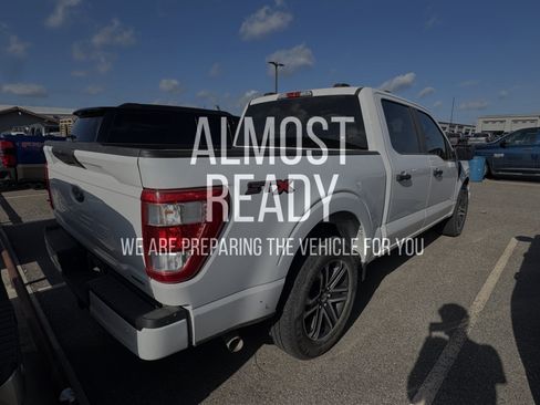 Used 2023 Ford F150 XL w/ STX Appearance Package RWD image 4