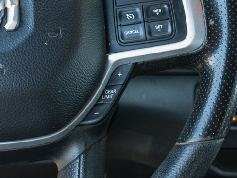 Used 2022 RAM 2500 Big Horn AWD/4WD image 13