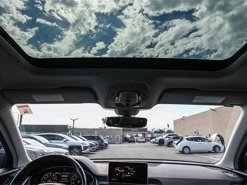 Used 2018 Audi Q5 2.0T Premium Plus w/ Premium Plus Package image 16