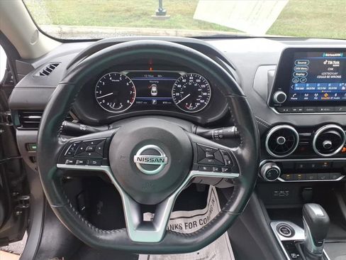 Used 2022 Nissan Sentra SV image 19