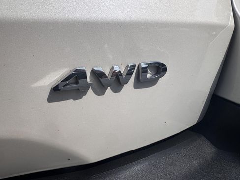 Used 2019 Ford EcoSport SE w/ SE Convenience Package AWD/4WD image 11