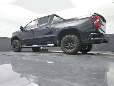 Used 2021 Chevrolet Silverado 1500 LT Trail Boss w/ Convenience Package II AWD/4WD image 28