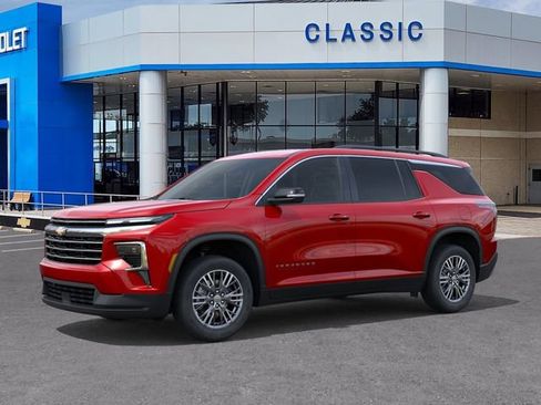 New 2027 Chevrolet Traverse LT w/ Driver Confidence Package FWD image 2