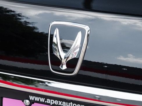 Used 2012 Hyundai Equus Signature RWD image 27