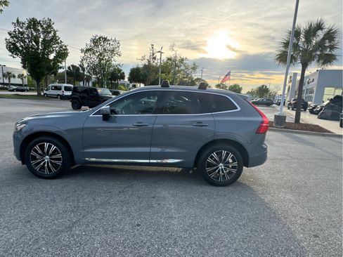 Used 2022 Volvo XC60 B5 Inscription w/ Protection Package Premier image 13