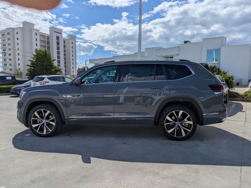 New 2026 Volkswagen Atlas SEL Premium R-Line AWD/4WD image 7