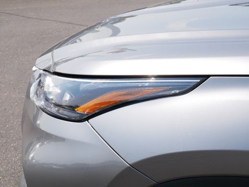 Certified 2026 Toyota Highlander XLE AWD/4WD image 16
