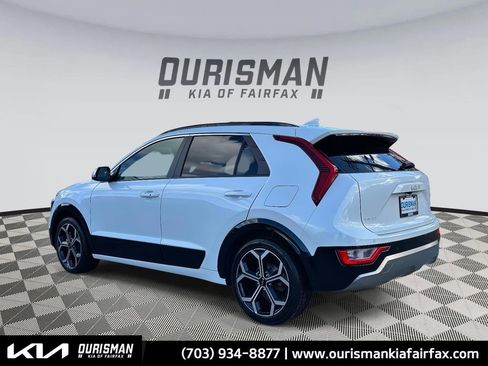 Used 2023 Kia Niro EX Touring image 26