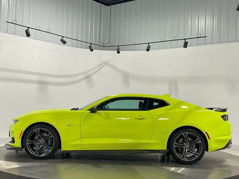 Used 2021 Chevrolet Camaro SS image 10