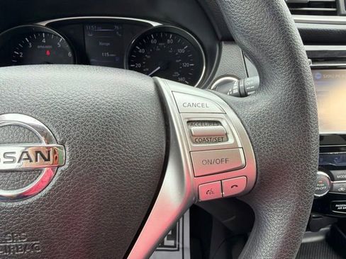 Used 2015 Nissan Rogue SV w/ SV Premium Package FWD image 19