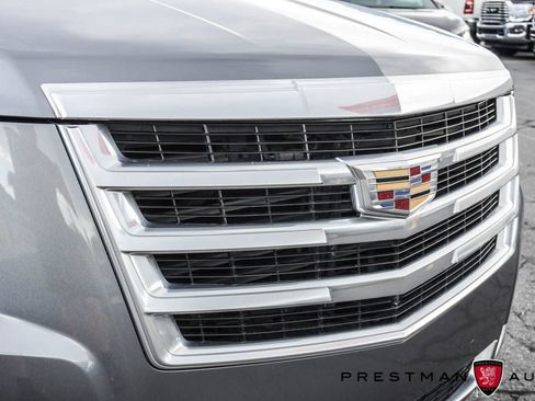 Used 2019 Cadillac Escalade Platinum AWD/4WD image 17