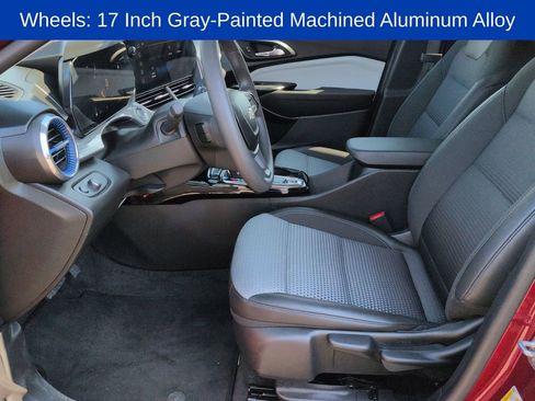 Certified 2025 Chevrolet Trax LT image 10