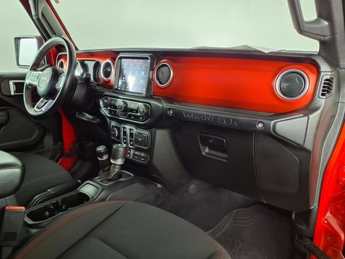 Used 2022 Jeep Wrangler Rubicon AWD/4WD image 7