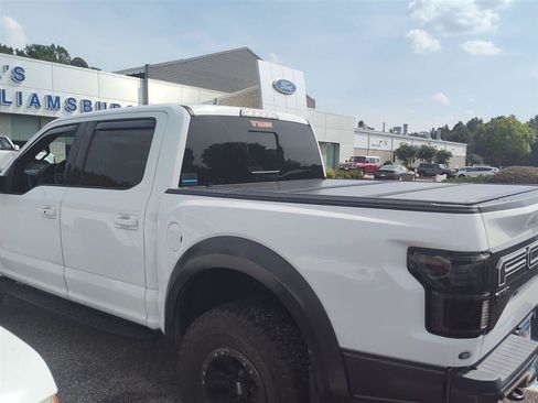 Used 2018 Ford F150 Raptor w/ Equipment Group 802A Luxury AWD/4WD image 4