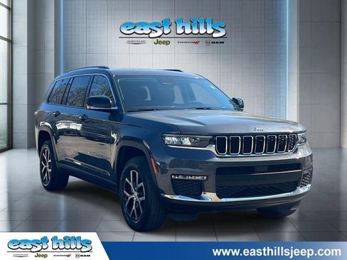 Certified 2023 Jeep Grand Cherokee L Limited AWD/4WD image 2