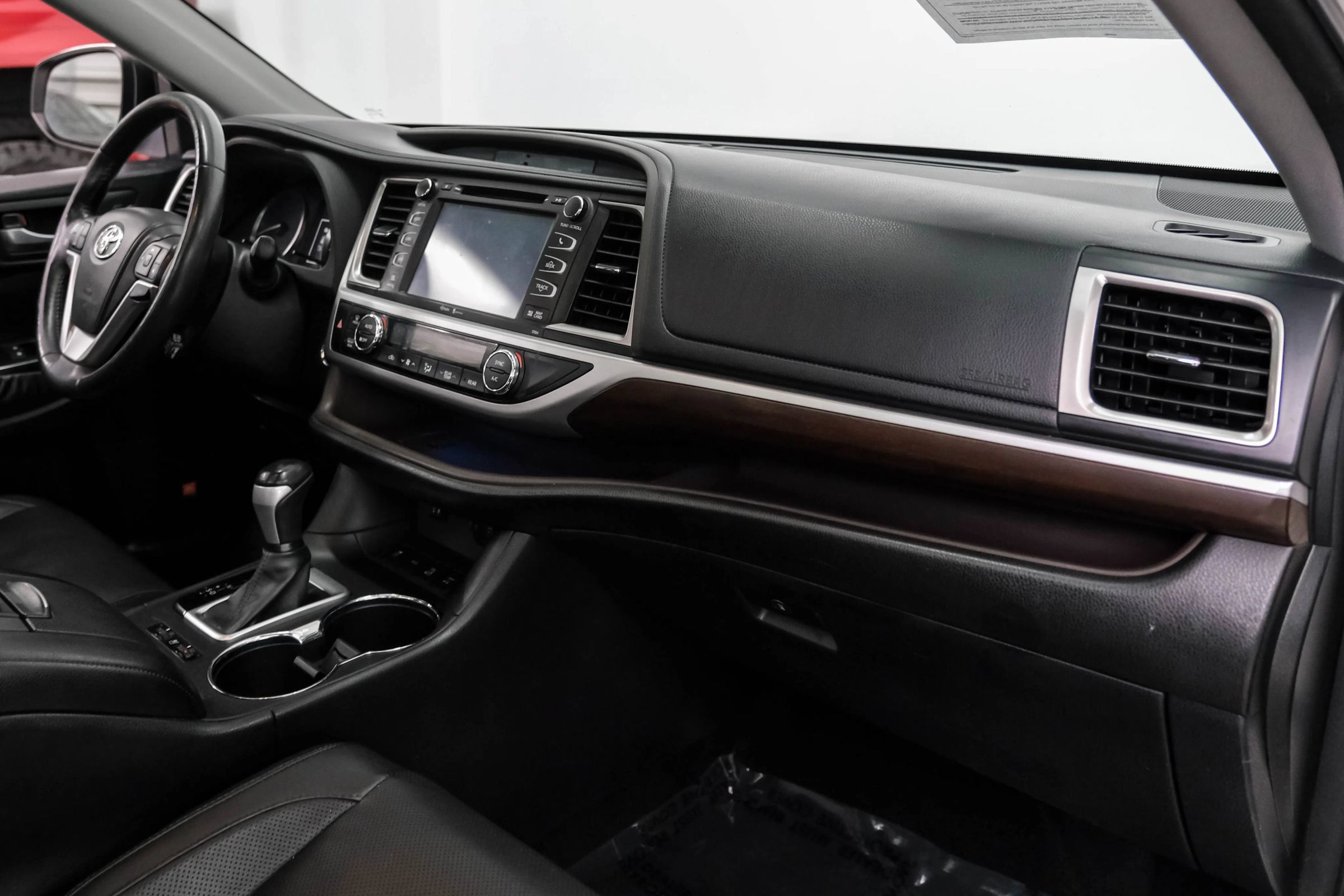 Used 2014 Toyota Highlander Limited Platinum AWD/4WD image 13