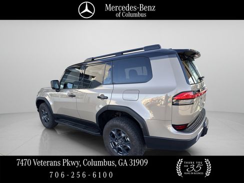 Used 2024 Lexus GX 550 AWD/4WD image 7