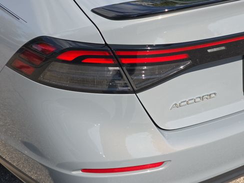 Used 2024 Honda Accord Sport image 33