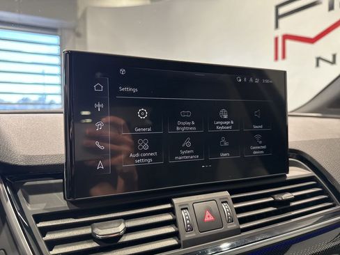 Used 2024 Audi SQ5 Prestige image 19