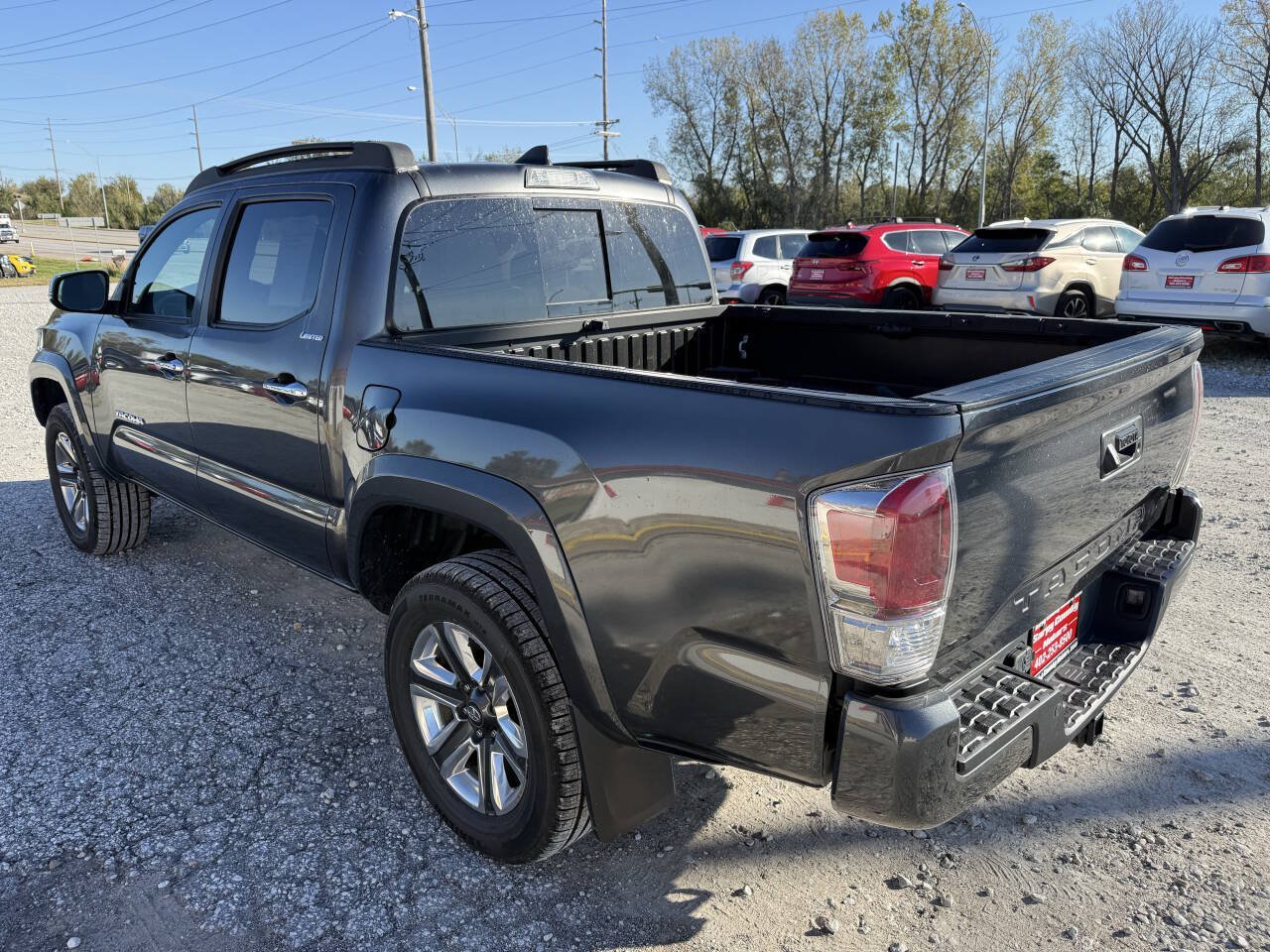 Used 2017 Toyota Tacoma Limited w/ Tow Package AWD/4WD image 5