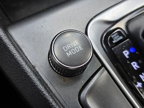 Used 2023 Hyundai Kona SEL AWD/4WD image 16