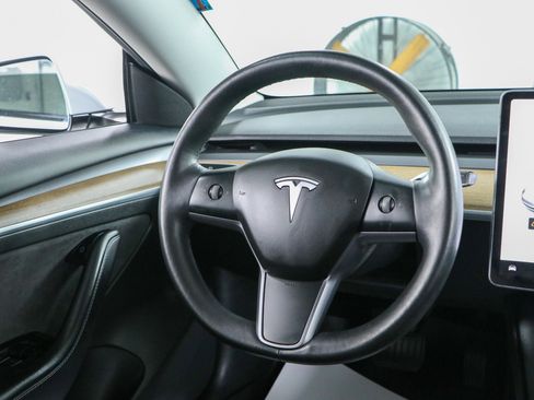 Used 2021 Tesla Model 3 Standard Range Plus RWD image 12