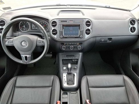 Used 2016 Volkswagen Tiguan SE image 27
