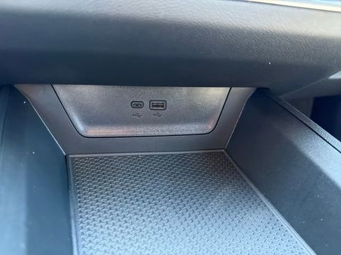 New 2026 Chevrolet Equinox LT w/ Safety and Technology Package FWD image 28
