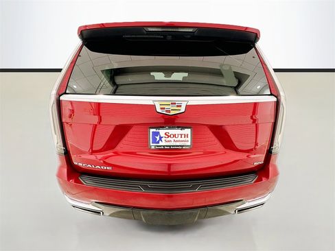 Used 2021 Cadillac Escalade ESV Premium Luxury image 6