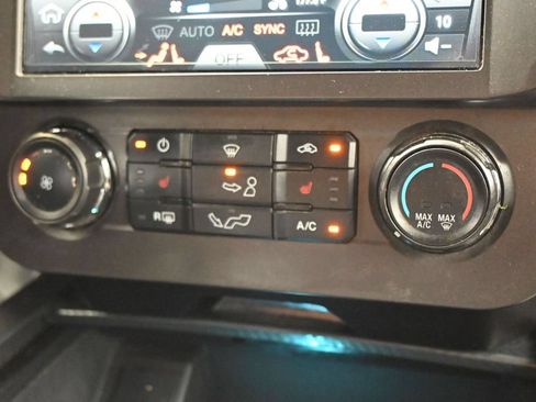 Used 2019 Ford F150 XLT w/ Equipment Group 302A Luxury AWD/4WD image 20
