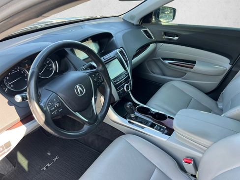 Used 2016 Acura TLX w/ Technology Package FWD image 10