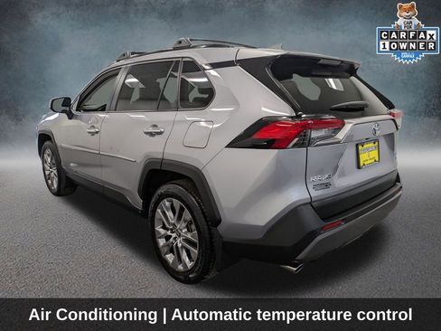 Used 2020 Toyota RAV4 Limited AWD/4WD image 7