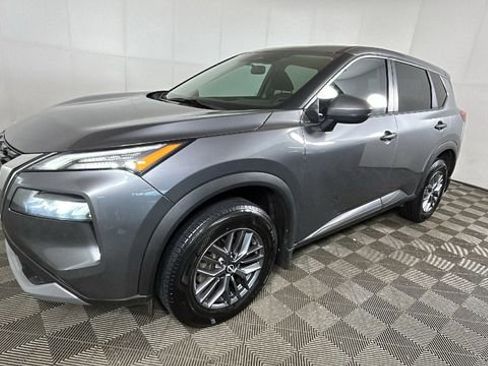 Used 2022 Nissan Rogue S AWD/4WD image 7