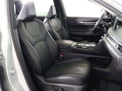 Used 2023 INFINITI QX60 Pure image 34