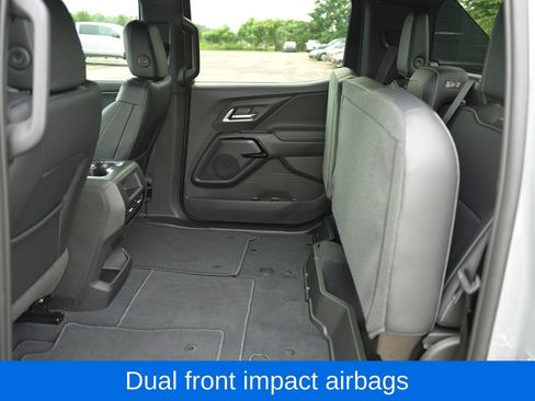 Used 2026 Chevrolet Silverado EV LT AWD/4WD image 37
