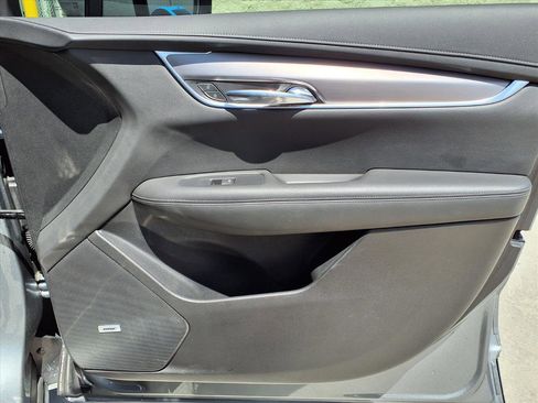 Certified 2024 Cadillac XT6 Luxury FWD image 11