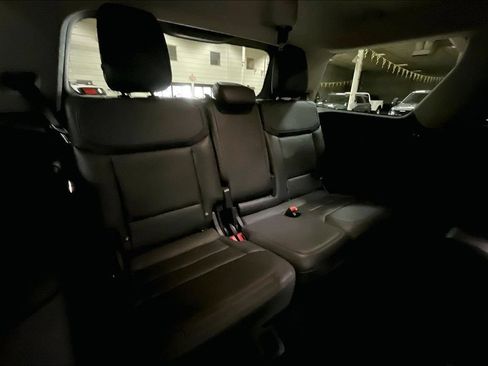 Certified 2025 Ford Expedition Active AWD/4WD image 27