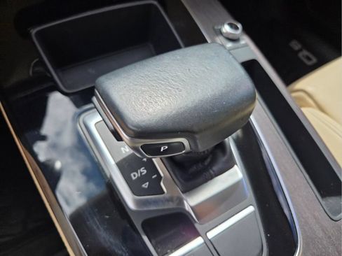 Used 2021 Audi Q5 2.0T Premium Plus w/ Premium Plus Package AWD/4WD image 21