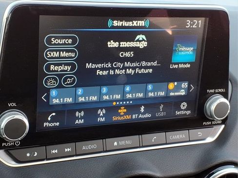 Used 2024 Nissan Sentra SV FWD image 13