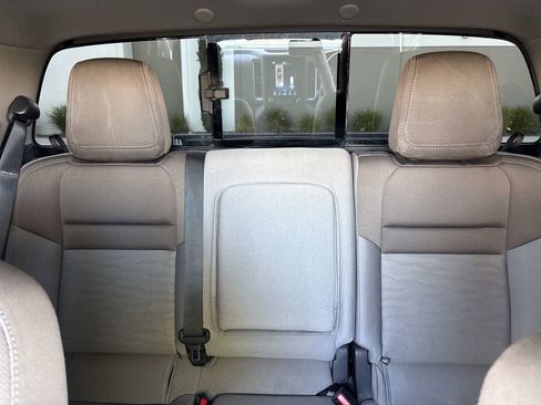 Used 2023 Nissan Frontier SV w/ SV Convenience Package image 29