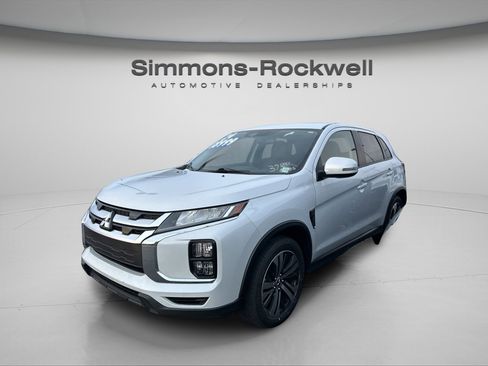 Used 2024 Mitsubishi Outlander Sport SE image 4