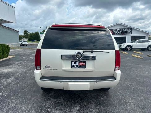 Used 2007 Cadillac Escalade AWD w/ Information Package image 5